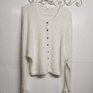 FP ONE Imported By Urban Outfitters xVtg women's Comfy Cozy & Soft White Sweater